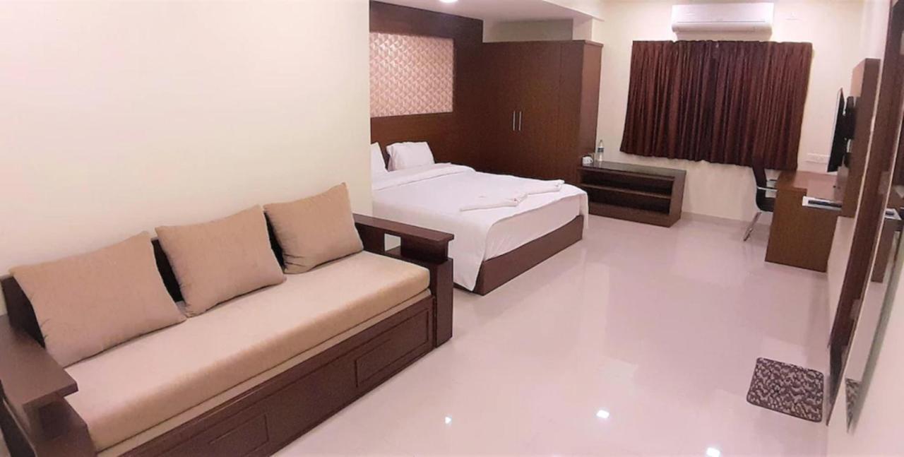 A And M Rooms And Residences Chennai Zewnętrze zdjęcie